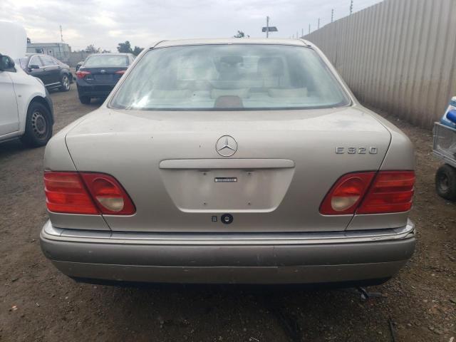 Photo 6 from auction – 1997 MERCEDES-BENZ E320 with VIN WDBJF55F9VA421311