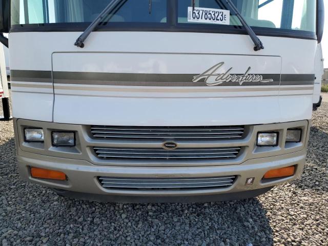 Photo 7 from auction – 2002 WINNEBAGO ADVENTURER with VIN 5B4MP67G323349244