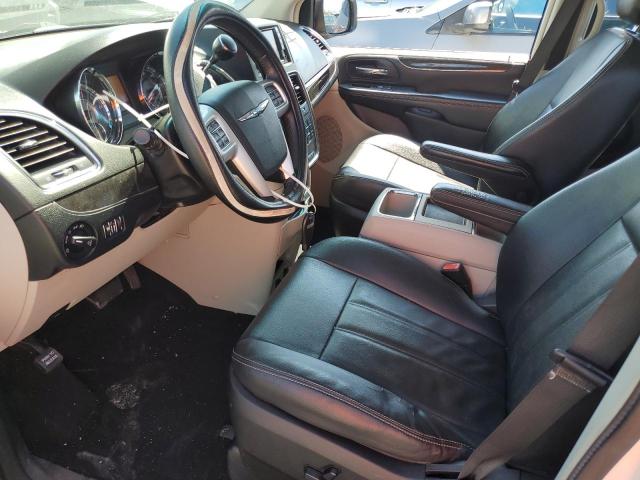 Photo 7 from auction – 2016 CHRYSLER TOWN & COU with VIN 2C4RC1BG3GR213412