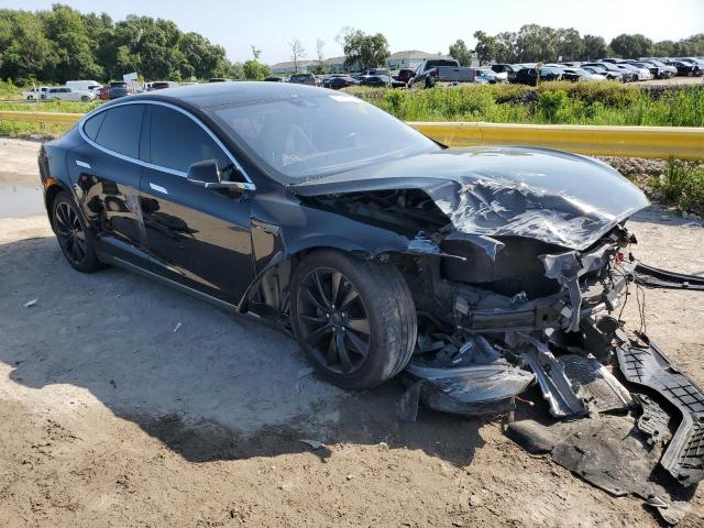 Снимка 4 от търг – 2015 TESLA MODEL S 90 с VIN 5YJSA1V16FF098944