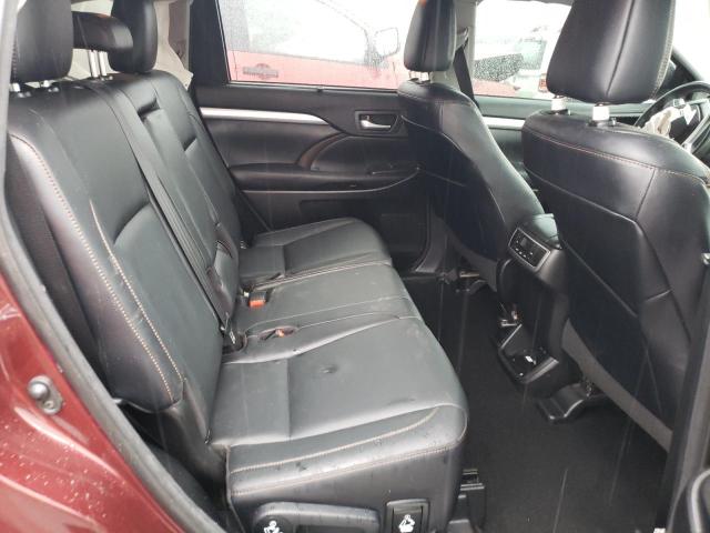 Фото 11 с аукциона – 2018 TOYOTA HIGHLANDER с VIN 5TDJZRFH0JS880286
