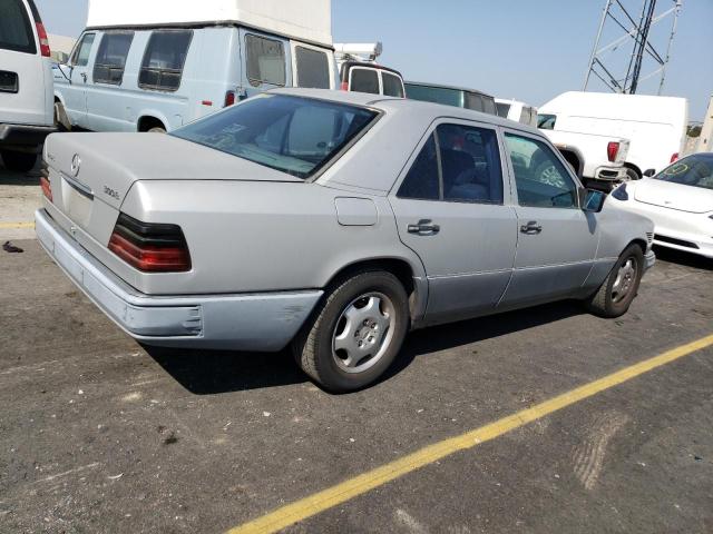 Фото 3 с аукциона – 1995 MERCEDES-BENZ E-CLASS с VIN WDBEB31E8SC246323