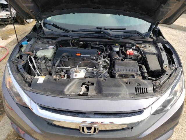 Photo 11 from auction – 2017 HONDA CIVIC LX with VIN 2HGFC2F58HH533030