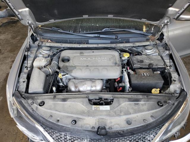 Photo 11 from auction – 2015 CHRYSLER 200 LIMITE with VIN 1C3CCCAB9FN653934
