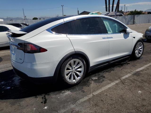 Photo 3 from auction – 2017 TESLA MODEL X with VIN 5YJXCDE22HF039273