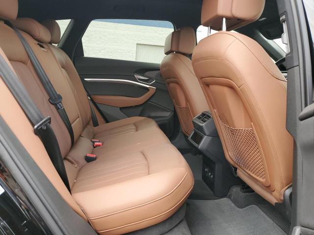 Фото 10 с аукциона – 2019 AUDI E-TRON PRE с VIN WA1LAAGE1KB011639