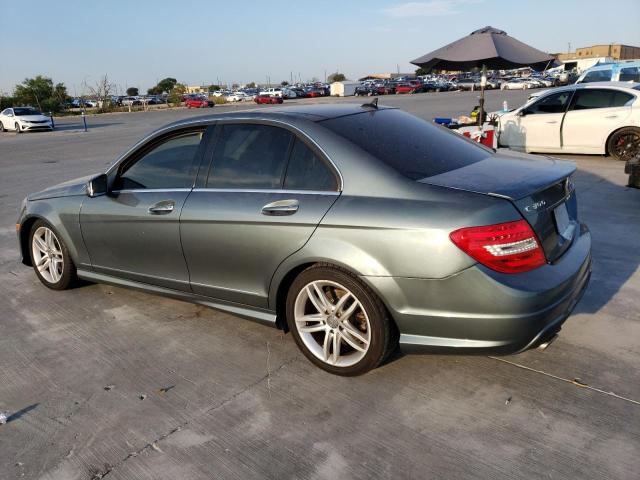 Photo 2 from auction – 2012 MERCEDES-BENZ C 300 4MAT with VIN WDDGF8BB1CA712810