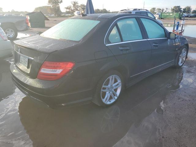 Photo 3 from auction – 2012 MERCEDES-BENZ C 250 with VIN WDDGF4HB5CA711529