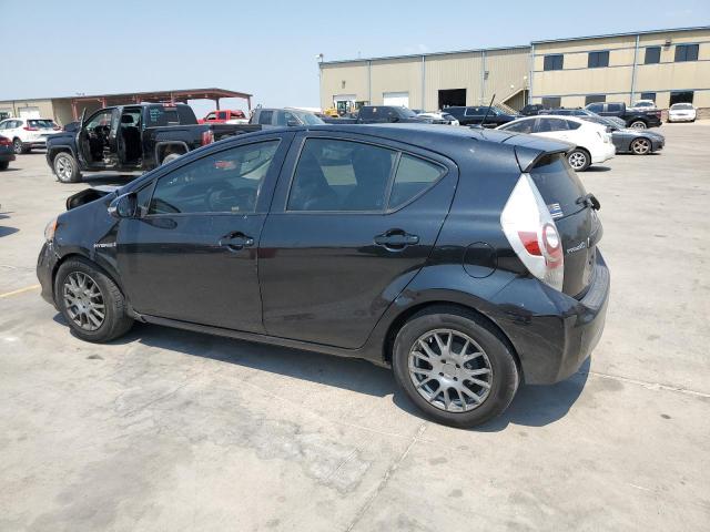 Photo 2 from auction – 2012 TOYOTA PRIUS C with VIN JTDKDTB37C1021657