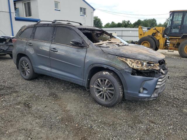 Photo 4 from auction – 2018 TOYOTA HIGHLANDER with VIN 5TDJZRFH9JS497916