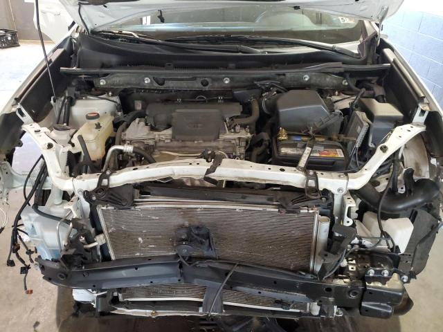 Photo 11 from auction – 2015 TOYOTA RAV4 XLE with VIN JTMWFREV8FJ032750