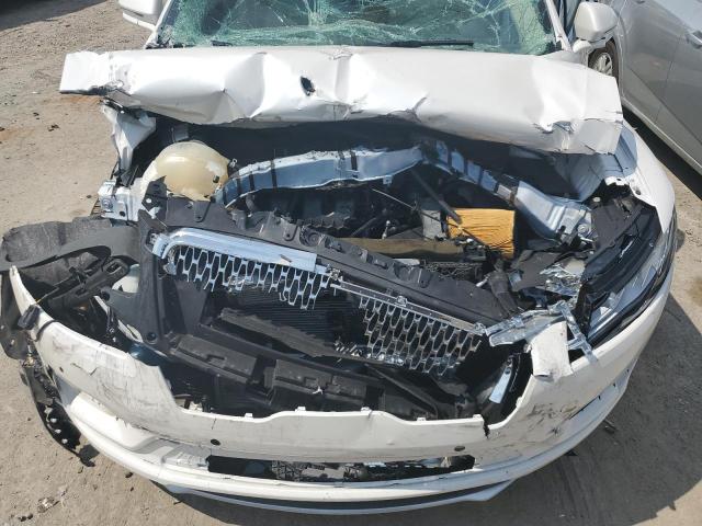 Photo 12 from auction – 2019 LINCOLN MKC RESERV with VIN 5LMCJ3C97KUL34844