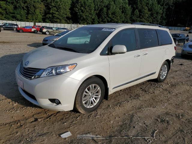 TOYOTA SIENNA XLE 2017 with VIN 5TDYZ3DC7HS888060 - Photo from auction
