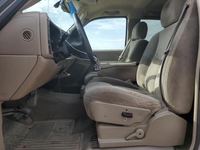 Photo 7 from auction – 2003 CHEVROLET SILVERADO with VIN 2GCEK19T931253782