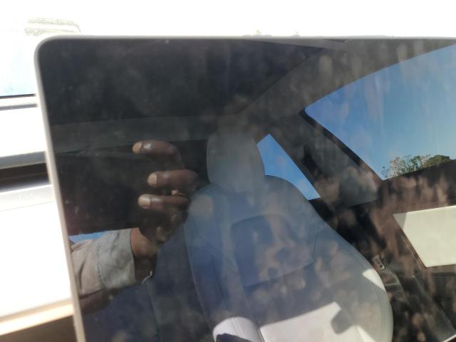 Photo 9 from auction – 2019 TESLA MODEL 3 with VIN 5YJ3E1EB0KF195519