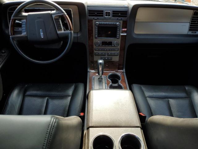 Photo 8 from auction – 2011 LINCOLN NAVIGATOR with VIN 5LMJJ3J54BEJ09475