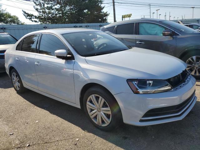 Photo 4 from auction – 2017 VOLKSWAGEN JETTA S with VIN 3VW2B7AJXHM389304