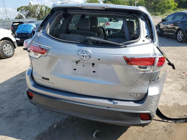 Photo 6 from auction – 2016 TOYOTA HIGHLANDER with VIN 5TDKKRFH0GS502857