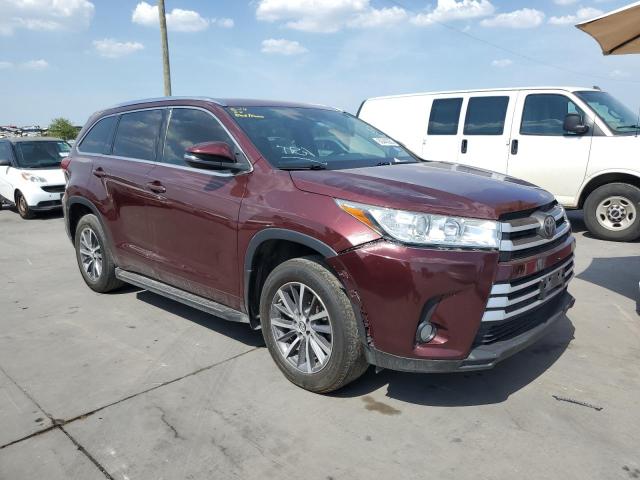 Foto 4 de la subasta – 2018 TOYOTA HIGHLANDER con VIN 5TDKZRFH7JS260832