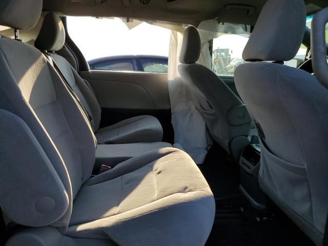 Photo 11 from auction – 2016 TOYOTA SIENNA LE with VIN 5TDKK3DC8GS704012