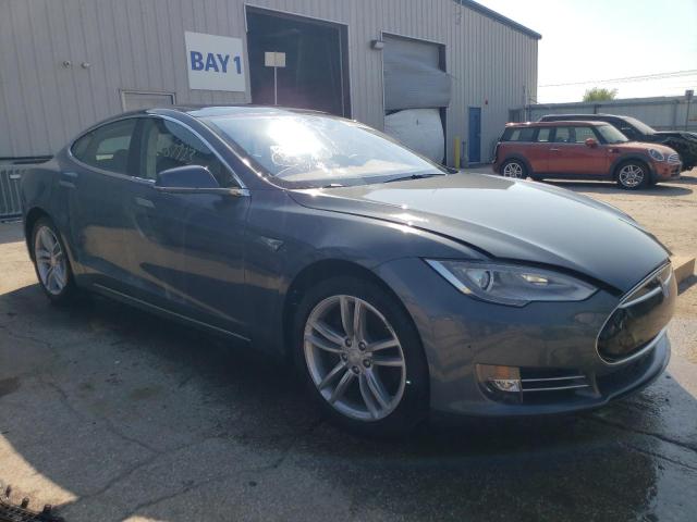 Photo 4 from auction – 2013 TESLA MODEL S with VIN 5YJSA1CN8DFP09155