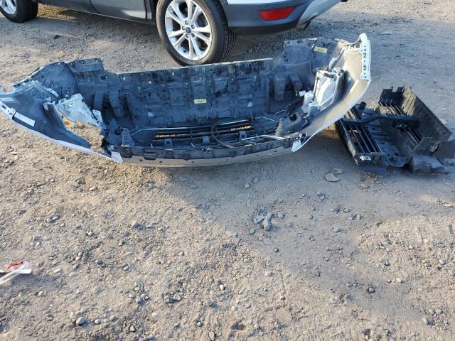 Photo 12 from auction – 2017 FORD ESCAPE SE with VIN 1FMCU0GD5HUC76989