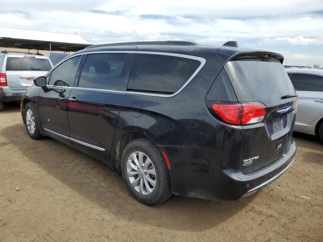 Photo 2 from auction – 2017 CHRYSLER PACIFICA T with VIN 2C4RC1BG9HR711681