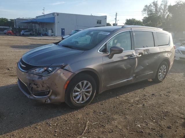 CHRYSLER PACIFICA T 2018 with VIN 2C4RC1BGXJR149568 - Photo from auction