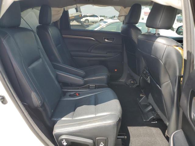 Photo 11 from auction – 2015 TOYOTA HIGHLANDER with VIN 5TDDKRFH1FS151626