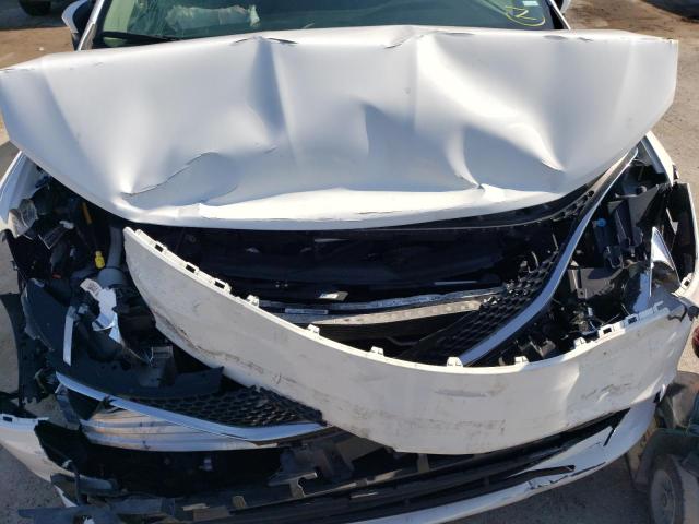 Photo 12 from auction – 2020 CHRYSLER VOYAGER LX with VIN 2C4RC1DG4LR266014