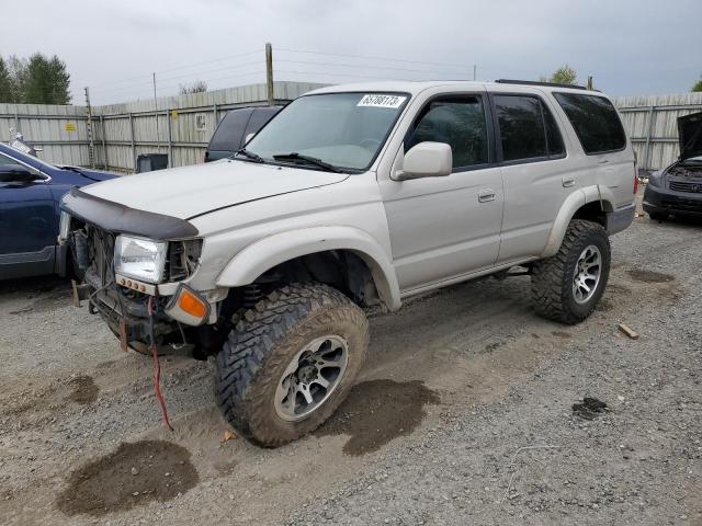 TOYOTA 4RUNNER SR 2000 with VIN JT3HN86R2Y0260229 - Photo from auction