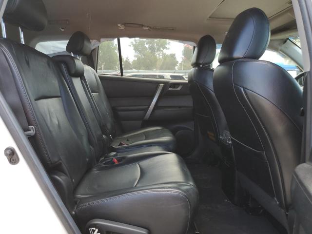 Photo 11 from auction – 2013 TOYOTA HIGHLANDER with VIN 5TDBK3EHXDS271377