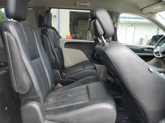 Photo 11 from auction – 2016 CHRYSLER TOWN & COU with VIN 2C4RC1BG2GR214759