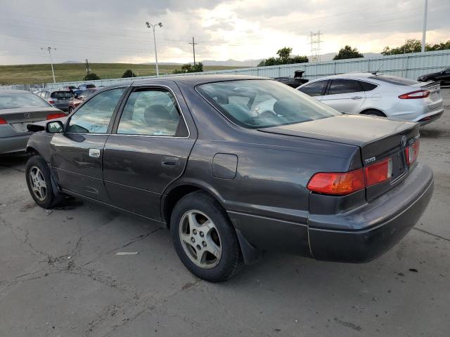 Photo 2 from auction – 2000 TOYOTA CAMRY CE with VIN 4T1BG22K5YU942012