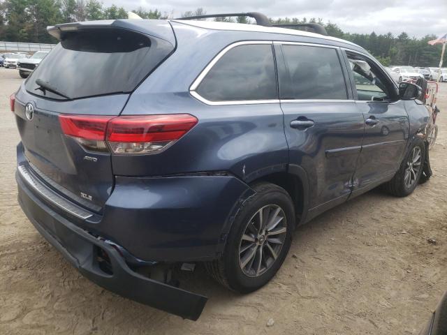 Photo 3 from auction – 2018 TOYOTA HIGHLANDER with VIN 5TDJZRFH8JS817856