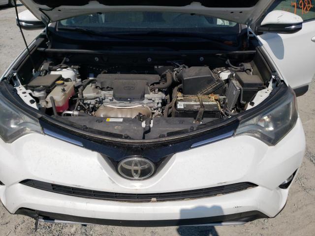 Photo 11 from auction – 2017 TOYOTA RAV4 XLE with VIN 2T3WFREV9HW370890