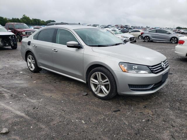 Photo 4 from auction – 2014 VOLKSWAGEN PASSAT SE with VIN 1VWBT7A33EC096503
