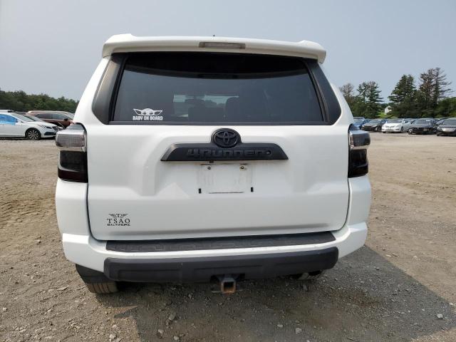 Photo 6 from auction – 2018 TOYOTA 4RUNNER SR with VIN JTEBU5JR6J5592012