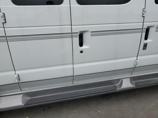 Photo 11 from auction – 2002 FORD ECONOLINE with VIN 1FDRE14W52HB82260