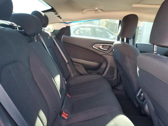Photo 10 from auction – 2016 CHRYSLER 200 LIMITE with VIN 1C3CCCAB8GN161784