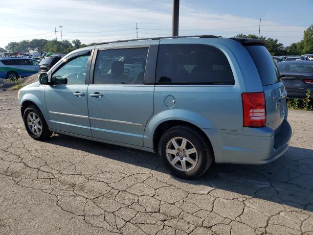 Photo 2 from auction – 2010 CHRYSLER TOWN & COU with VIN 2A4RR5D15AR284577