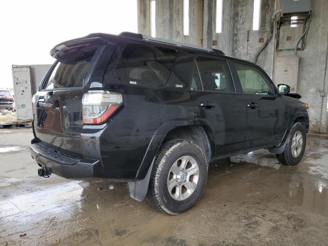Photo 3 from auction – 2023 TOYOTA 4RUNNER SR with VIN JTEEU5JR0P5287479
