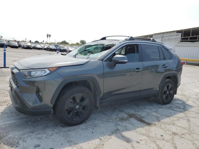 TOYOTA RAV4 XLE 2019 with VIN 2T3W1RFV9KC006930 - Photo from auction