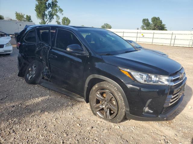 Фото 4 с аукциона – 2018 TOYOTA HIGHLANDER с VIN 5TDDZRFHXJS832338