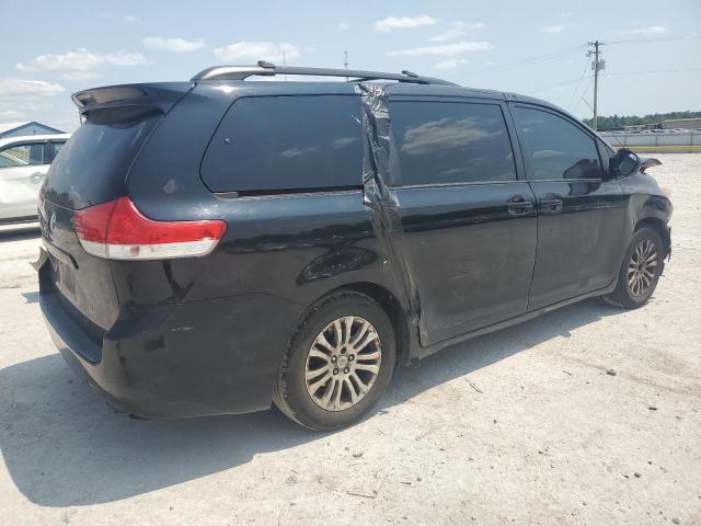 Photo 3 from auction – 2011 TOYOTA SIENNA XLE with VIN 5TDYK3DC4BS019637