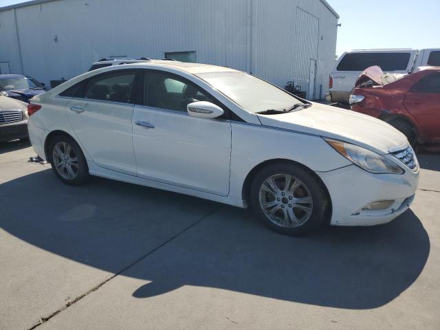 Photo 4 from auction – 2011 HYUNDAI SONATA SE with VIN 5NPEC4AC7BH063888