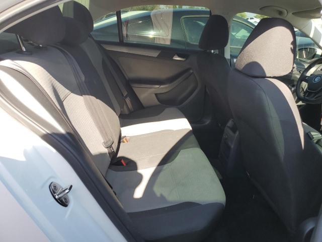 Photo 10 from auction – 2017 VOLKSWAGEN JETTA S with VIN 3VW2B7AJ3HM410428