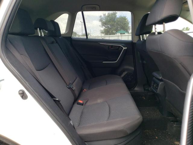 Photo 11 from auction – 2020 TOYOTA RAV4 LE with VIN JTMM6RFV4LD003147