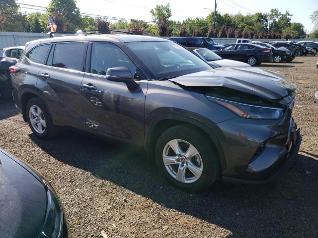 Photo 4 from auction – 2022 TOYOTA HIGHLANDER with VIN 5TDBZRBH4NS581237