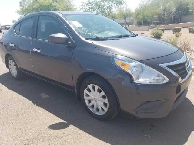 NISSAN VERSA S 2015 مع رقم تعريف المركبة 3N1CN7AP1FL945511 - صورة من المزاد